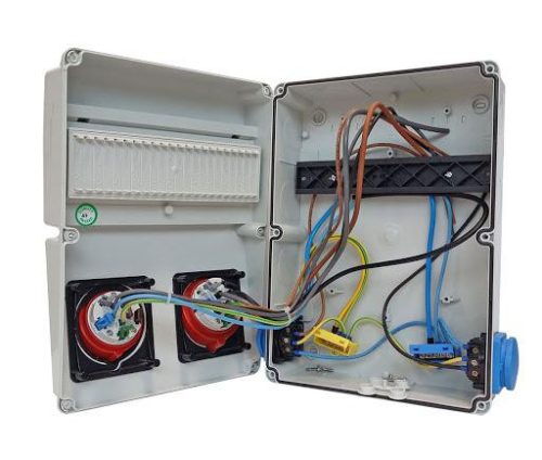 IPARI CSATLAKOZÓ DOBOZ 2x 2P+F, 1x 5P16A és 1x  5P32A vezetékelve