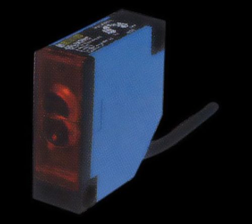 Fotoelektromos szenzor EL-G50-3A30 PNP
