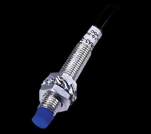 Közelítés érzékelő EL-LM8-3002 DC NPN NC