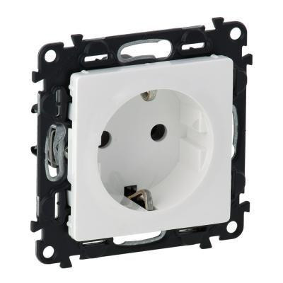 Legrand Valena Life 2P+F csatlakozóaljzat, csavaros vezetékbekötéssel fehér keret nélküli IP20