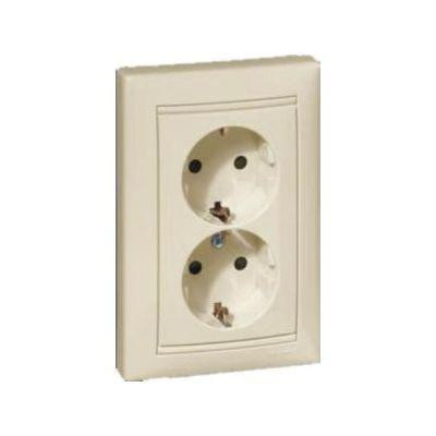 Legrand Valena 2x2P+F dugalj gyermekvédelemmel elefántcsont