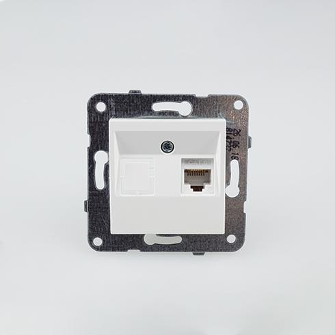 Panasonic RJ45 CAT 6 fali aljzat, keret nélkül, fehér