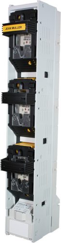 Függőleges biztosítós szakaszolókapcsoló, pólusonként nyitás 500/690V AC, 220/400V DC, max.250A, 3P, 1