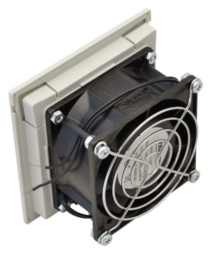 Elosztószekrény ventilátor szűrőbetéttel